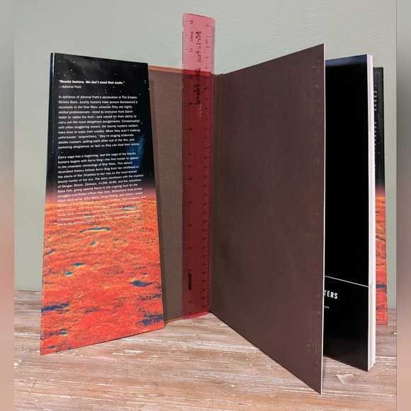 Star Wars 2000 "Aurra Sing: Dawn of the Bounty Hunters" reference book - Picture 2 of 9